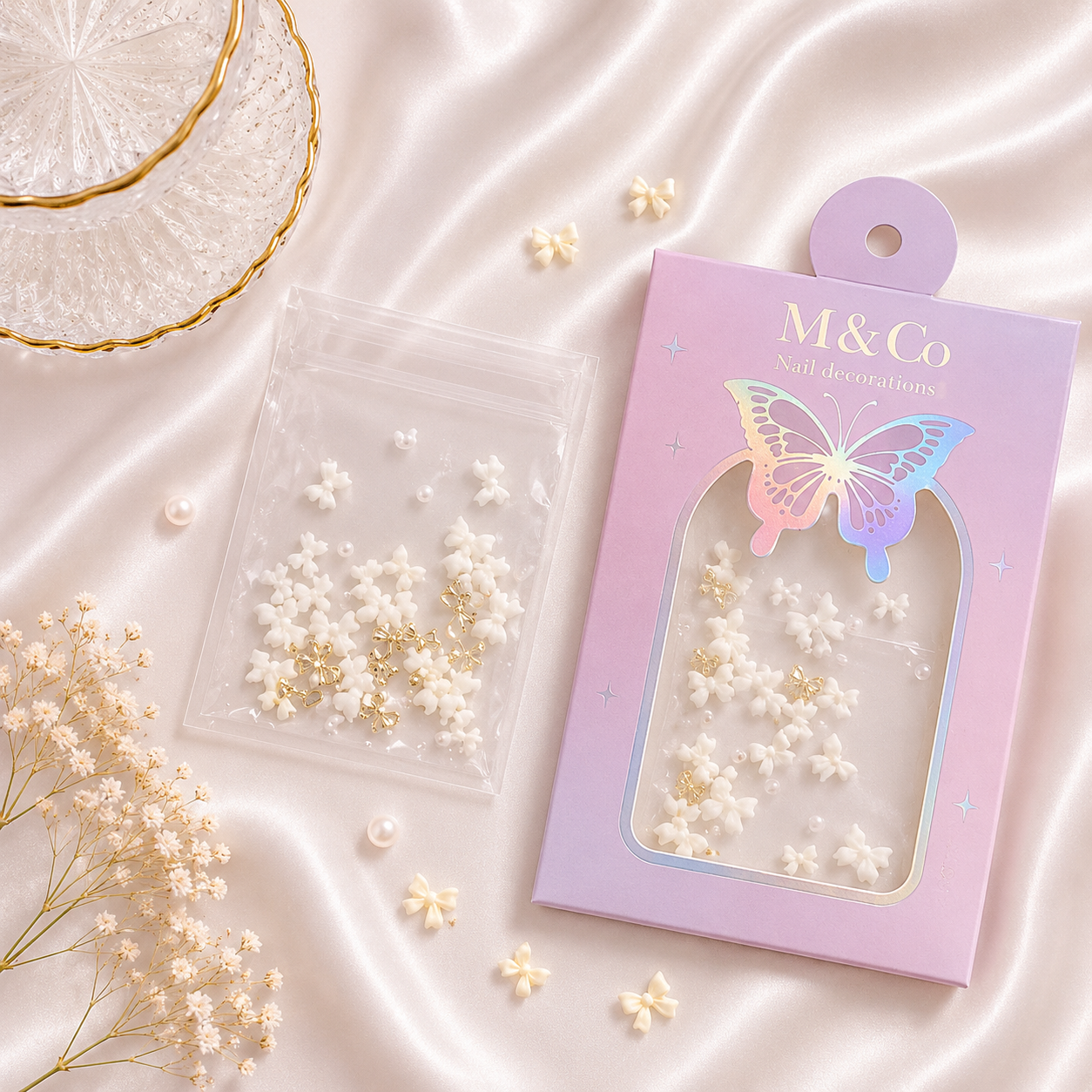 GV1116 M&Co 3D White Bow Knot Nail Art Decorations Set – Mixed Sizes, Pearls, and Gold Accents
