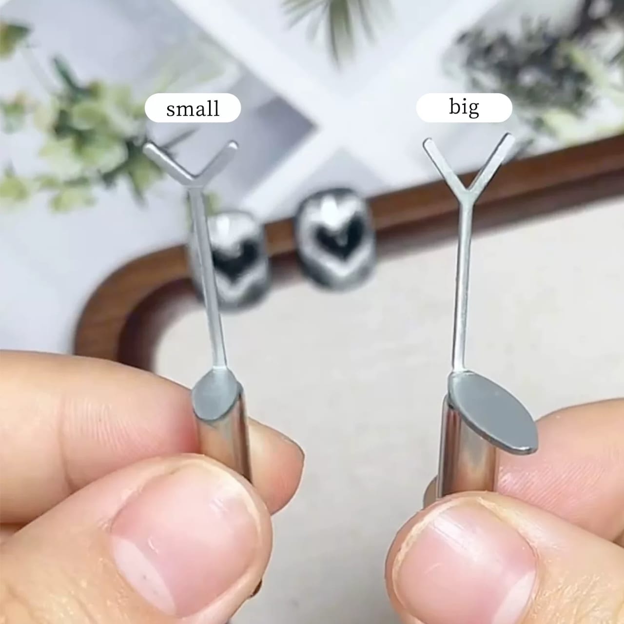 GV874 Heart-Shaped Cat Eye Nail Magnets – Professional Y-Guide Magnetic Tool (Small)